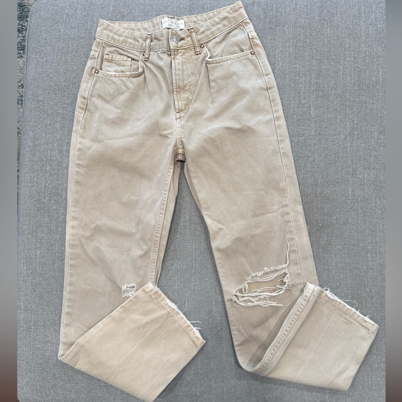 We The Free by Free People Distressed Straight Leg Jeans – Size 25 - Picture 1 of 4